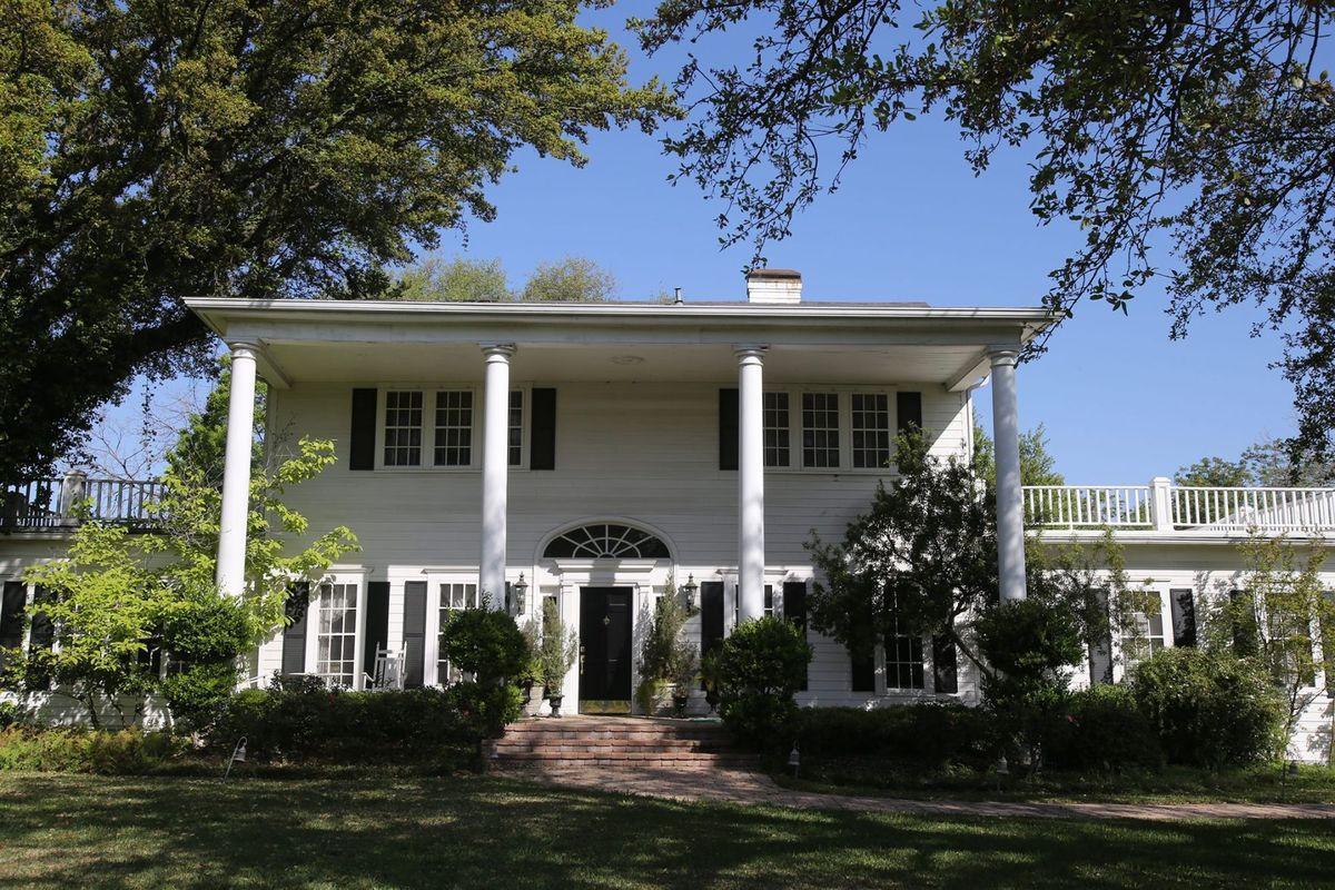 Hillcrest Estate