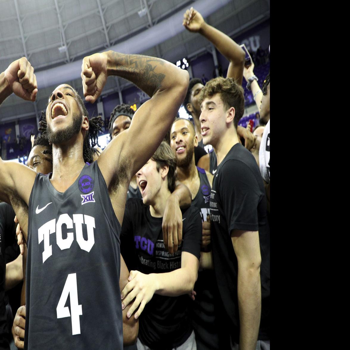Frogs Give Warts To Baylor S Title Hopes Spring Upset 75 72