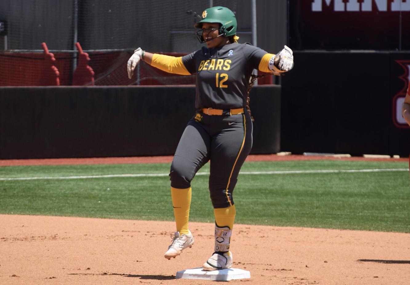 Shaylon Reddy Baylor softball rolls into NCAA Lafeyette Regional final 8-0
