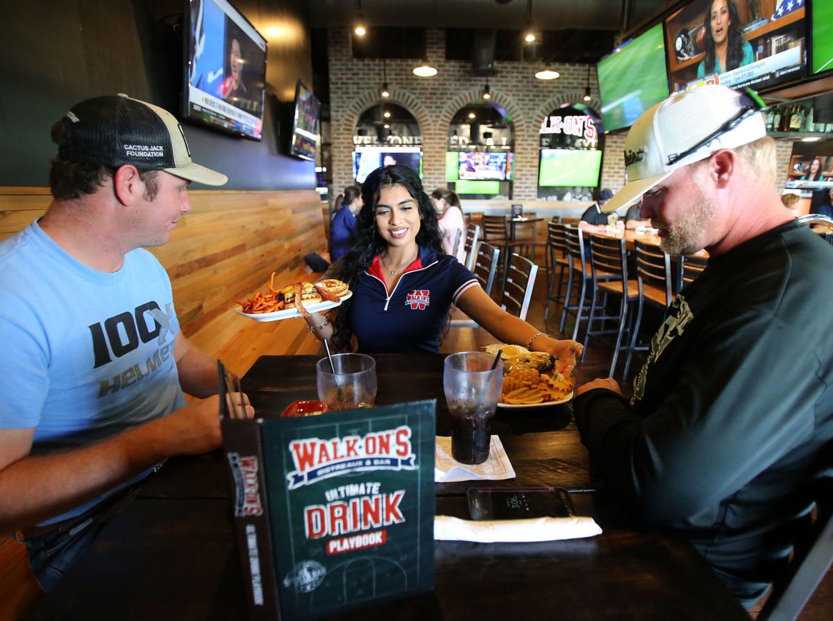 Mike Copeland Dallas Qb Dak Prescott S Waco Restaurant Pivovar Timeline Homegoods Possibilities Job Search Tool Local Business News Wacotrib Com