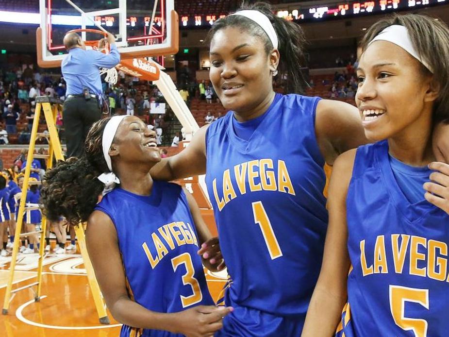 High School Notebook La Vega Pair Taking Aim At Usa Roster High