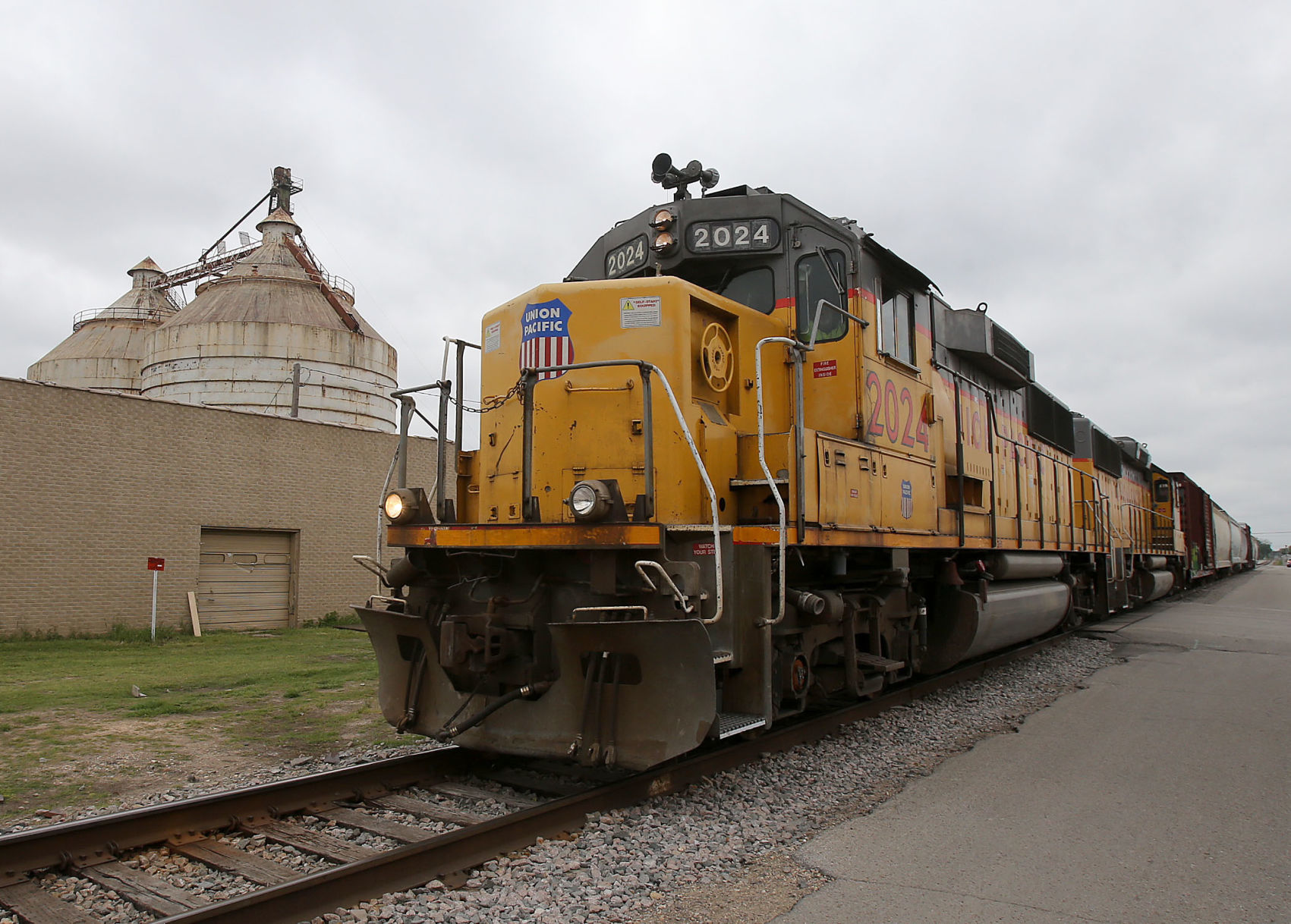 horn of train