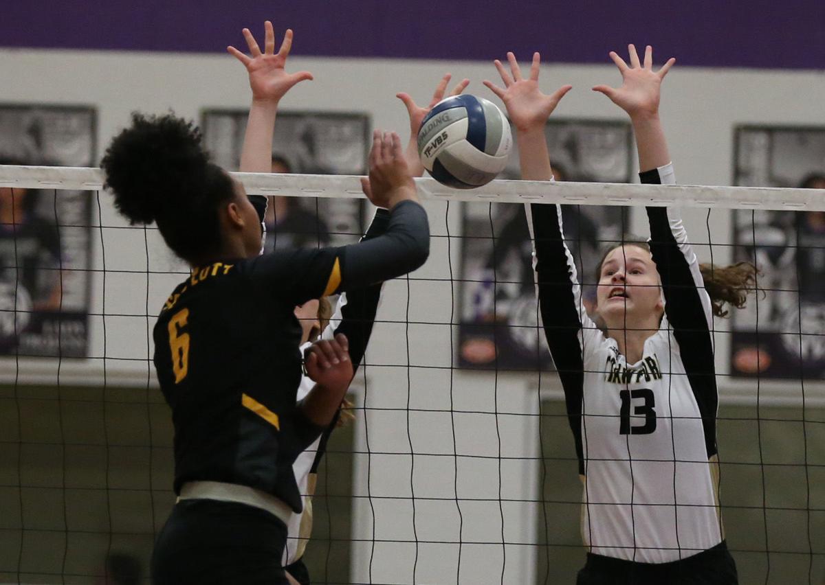 Still in the groove No. 1 Crawford keeps bopping along with sweep of RosebudLott