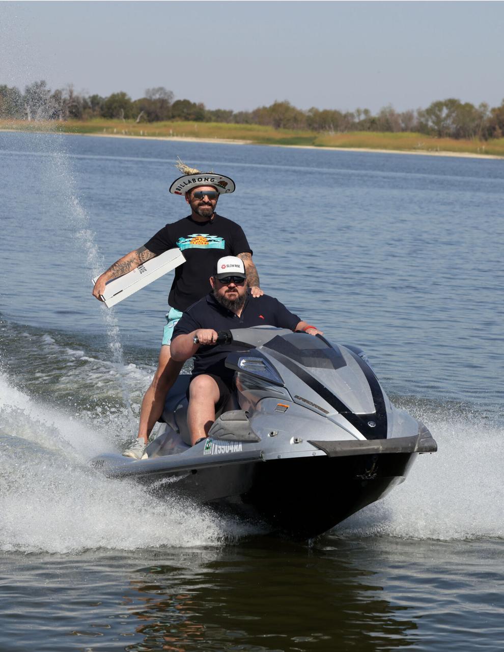 Slow Rise on the Brazos combines great pizza, setting