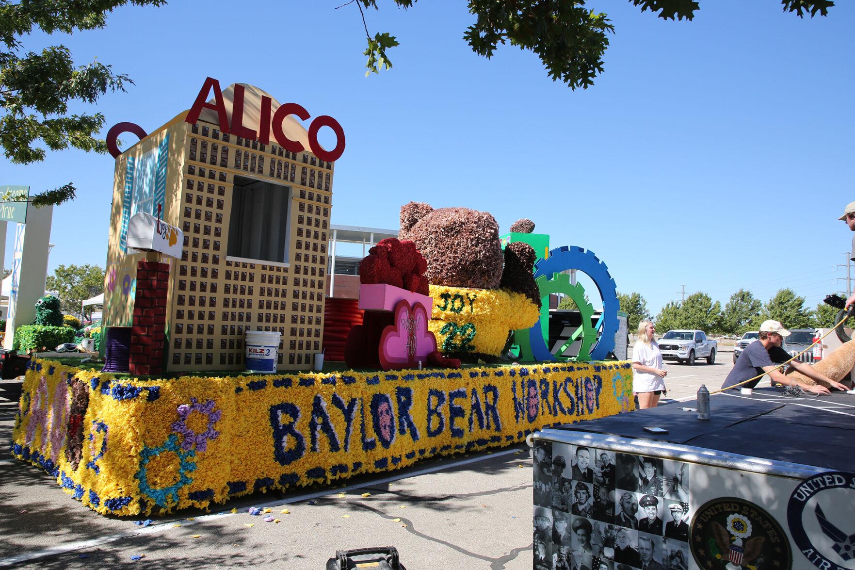PHOTOS — Baylor floats for 2022 parade