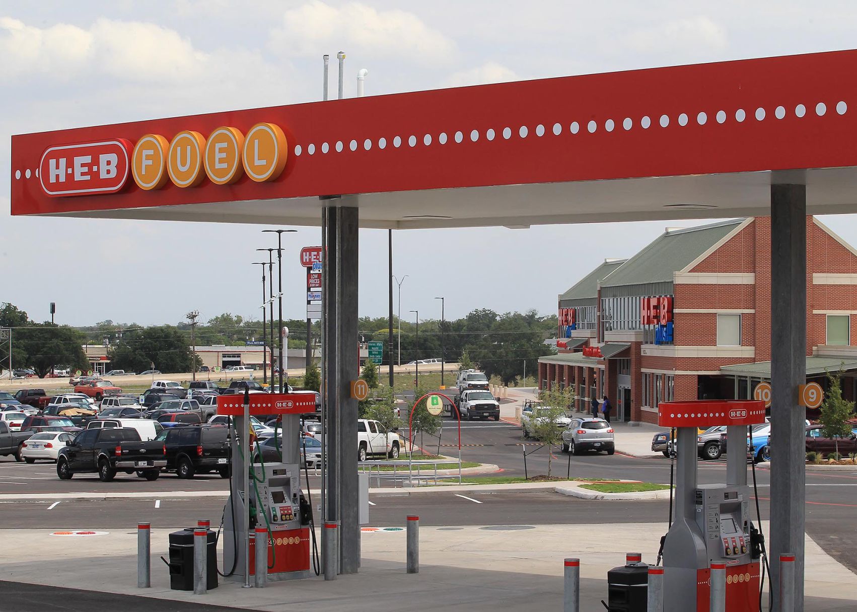 H-E-B To Offer Curbside Pickup In Waco | Business | Wacotrib.com