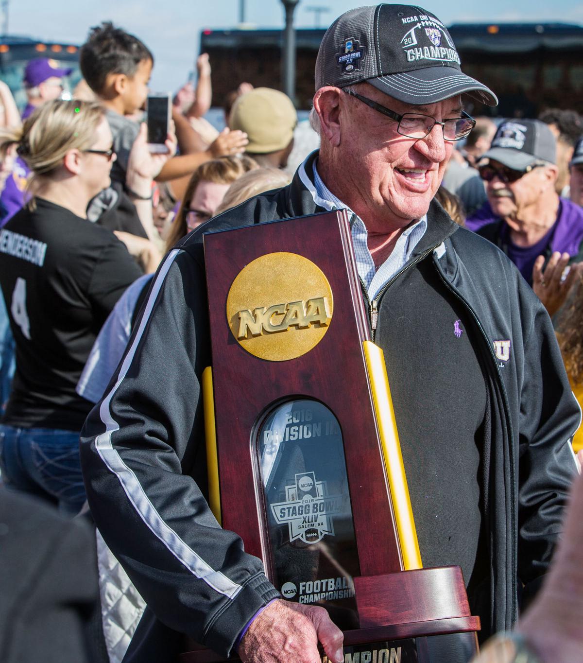 Texas Sports Hall Of Fame Fredenburg Builds D Iii Dynasty At Umhb
