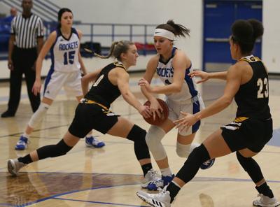 Battle tested: Gatesville girls claim key district road ...