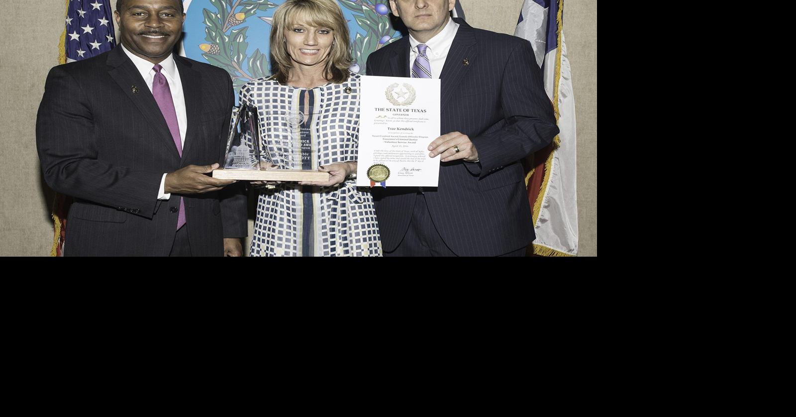 Crawford woman gets criminal justice volunteer award