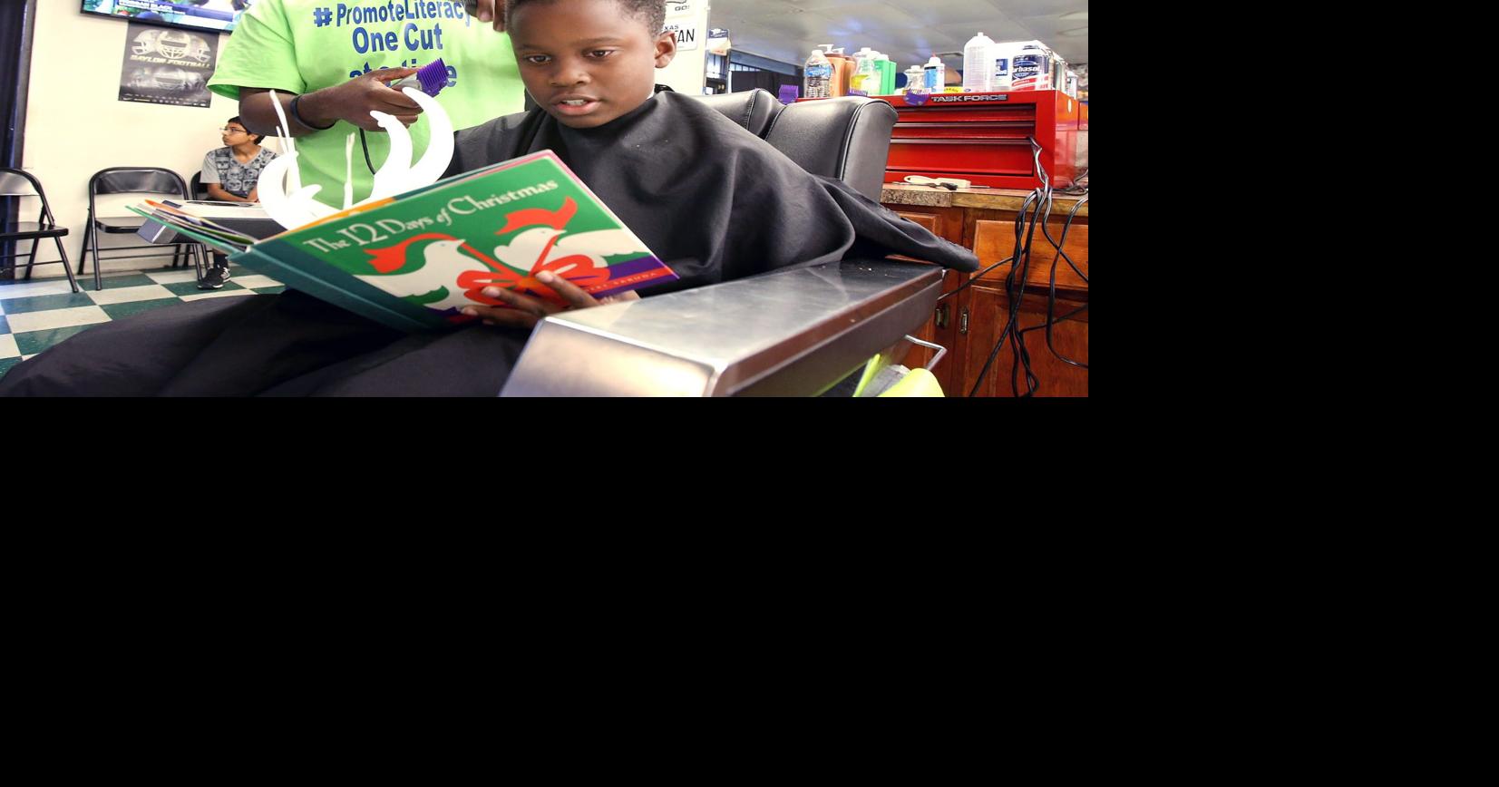 Waco barber offers 2 payment to kids who read during haircuts