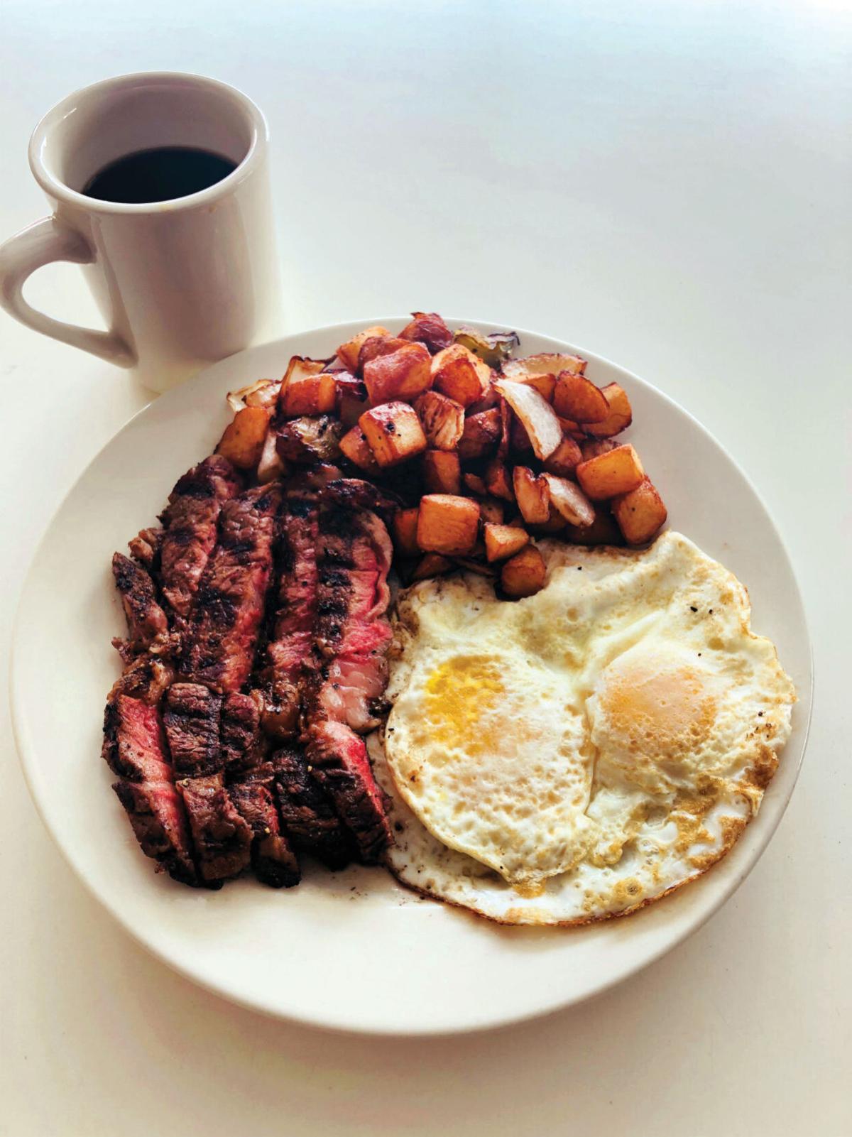 Movies Meals Raleigh Diner At Waco Hippodrome Combines Cinema With Delicious Food Drinks Waco Today Wacotrib Com