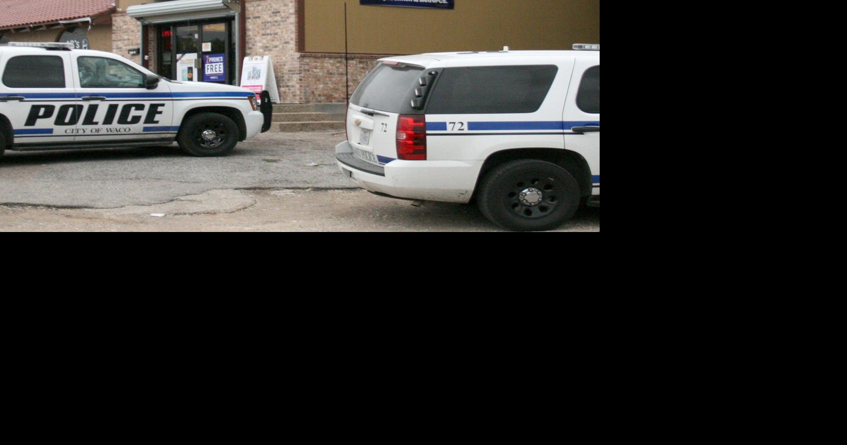Police search for Metro PCS robbers