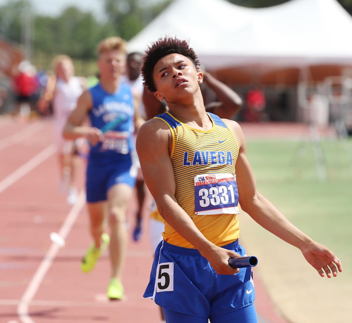 Golden kick: Sawyers, La Vega pull away for mile relay ...