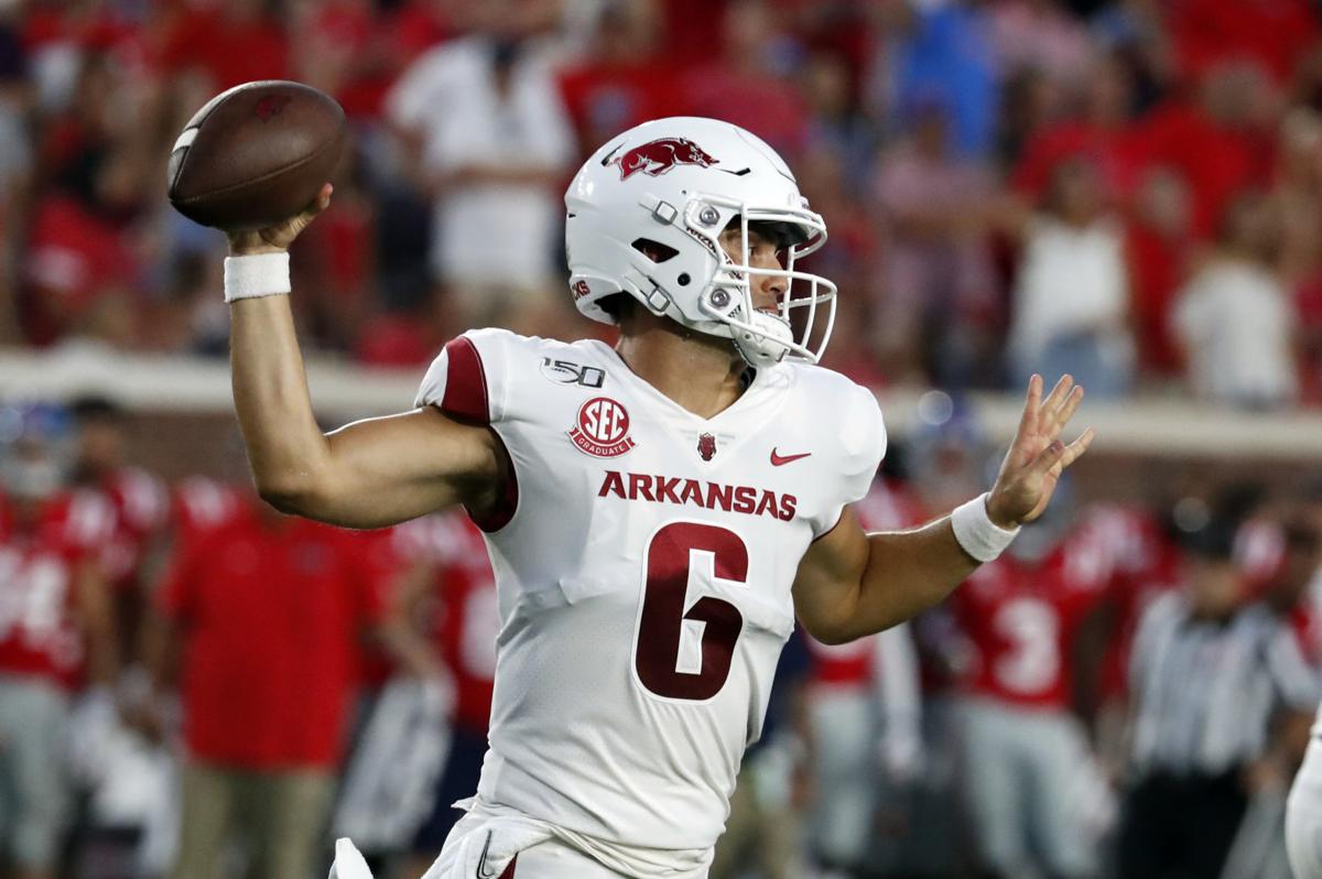 Midway Alum Hicks Moves To Backup Qb At Arkansas Behind Starkel