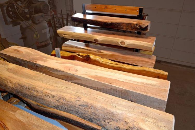 Valley Mills mantelmaking enterprise draws customers