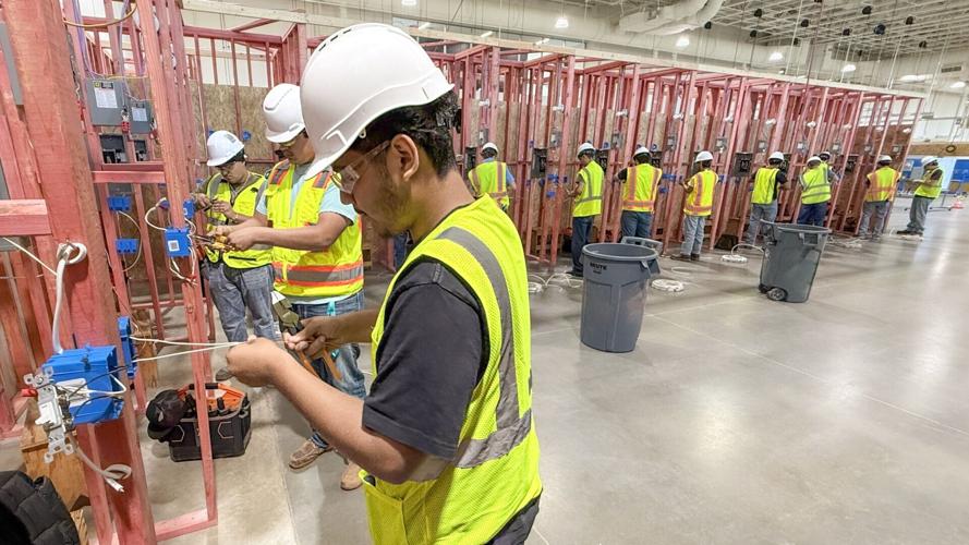 Featured | TSTC partners with TDLR to allow Electrical Construction graduates to sit for state exams
