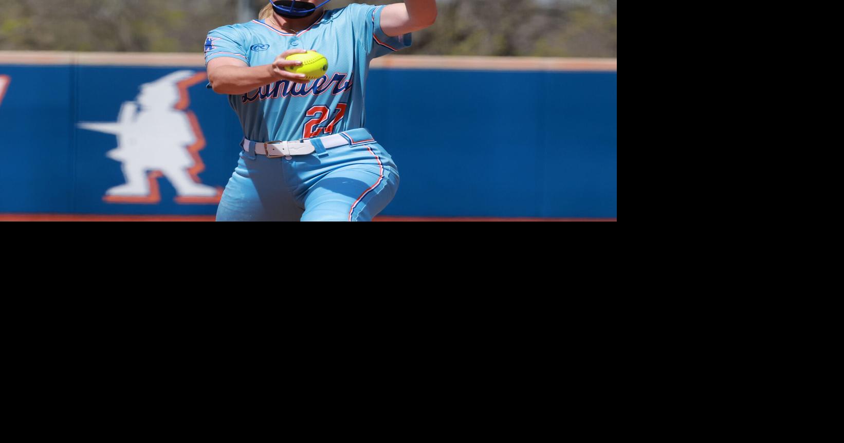 Highlander softball elevates to No. 5 in national poll