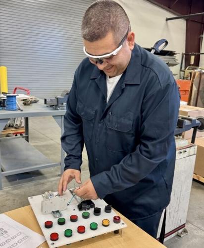 Employee finds renewed growth at TSTC through Advanced Manufacturing