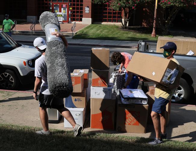Baylor movein day sticks to new schedule in latest COVID19 precaution
