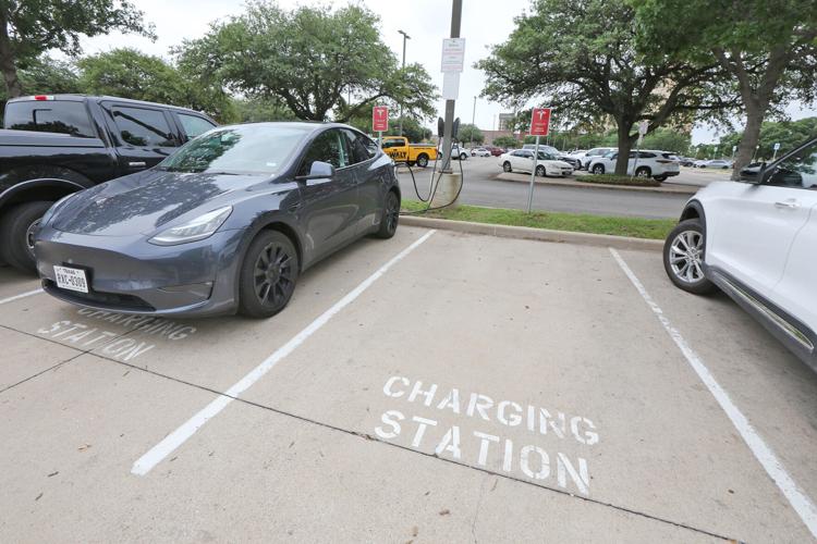 Waco seeks 5M grant for electric vehicle charging stations, firm to
