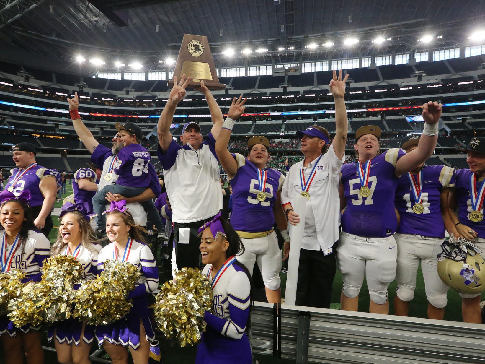 Uil State Notebook Mart S 8th Title Puts Panthers In Rare Company High School Sports Wacotrib Com 2022 Mart Tx Vs Gruver 2a State High School Football Championship Preview And Predict