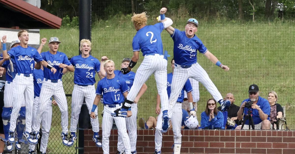 Turning the tables: Bosqueville busts out early, seizes sweet series win over rival Axtell