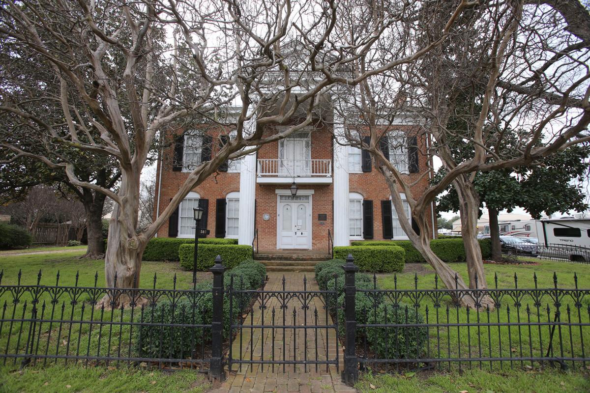 Gaineses snap up historic Fort House, one of Waco's oldest