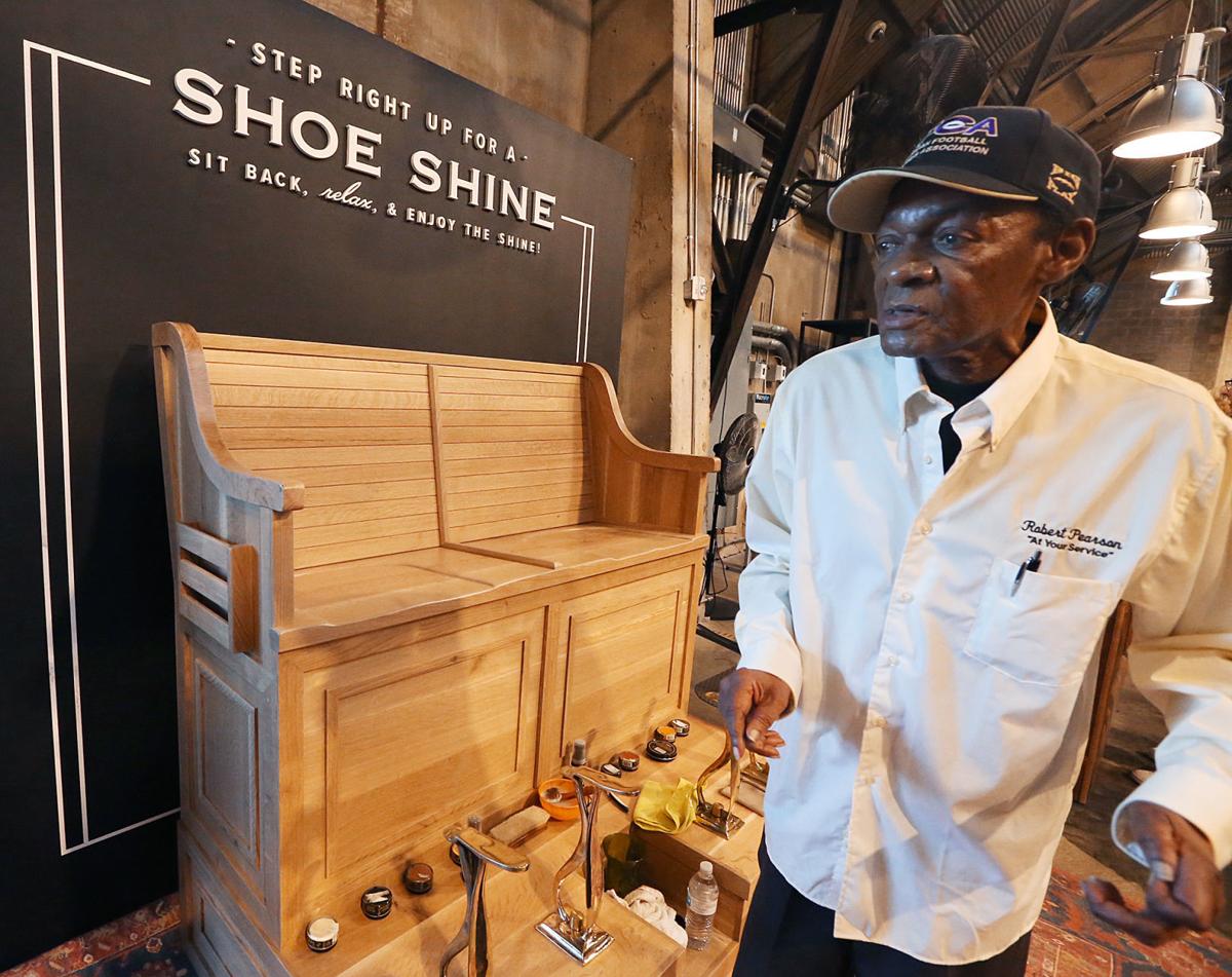 Magnolia shoe shine stand (copy)