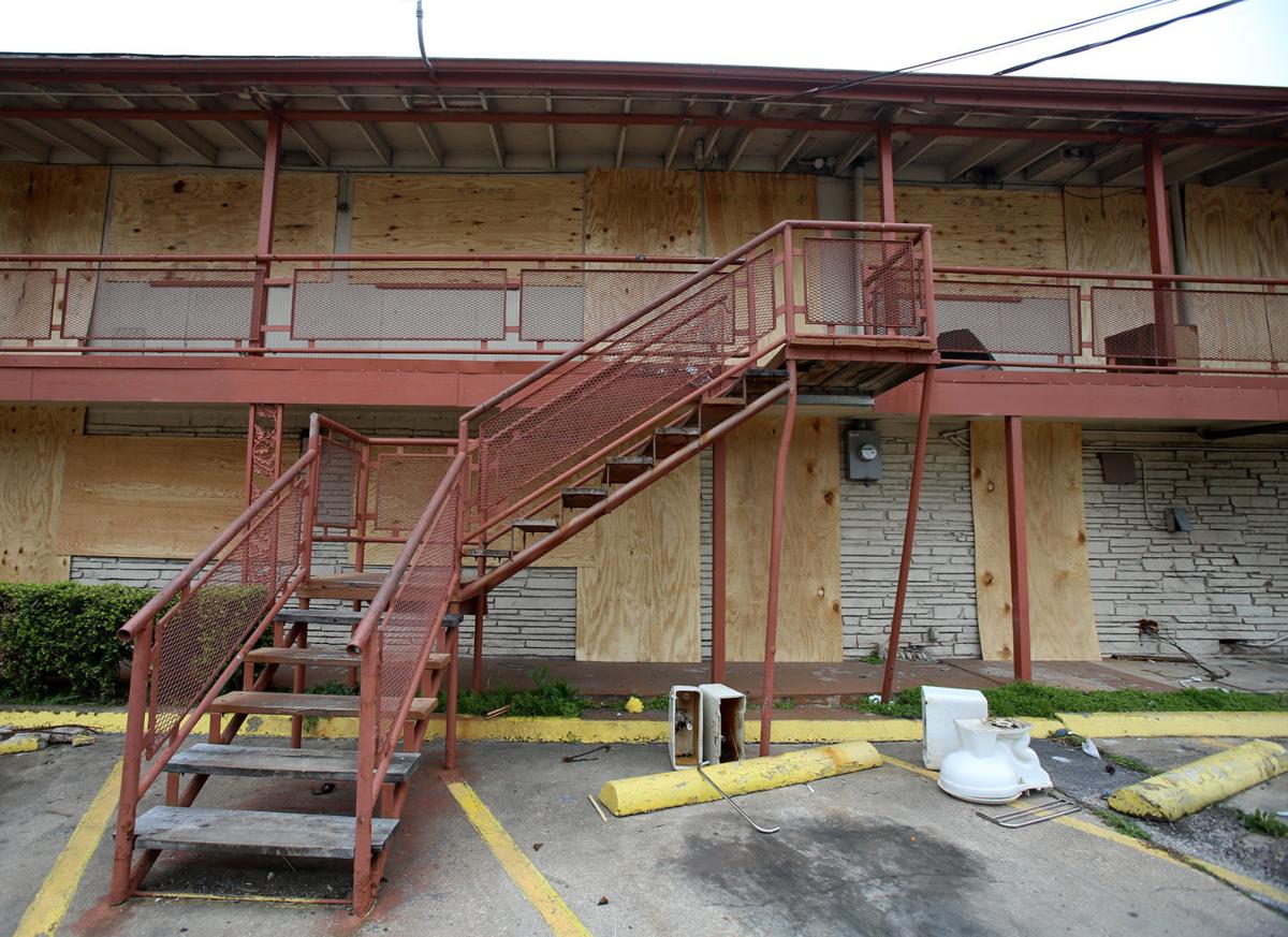 Last Astro Motel Residents Evicted To Make Room For I 35 Business News Wacotrib Com