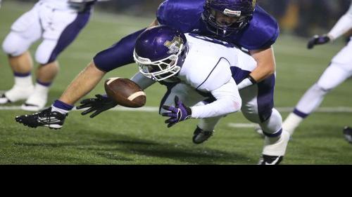Comanches Pick On Panthers In Mart Semifinal Loss 49 22 High