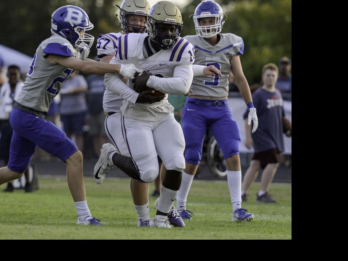 Clifton Moves Up La Vega Mart Hold Top Spots In Texas Football