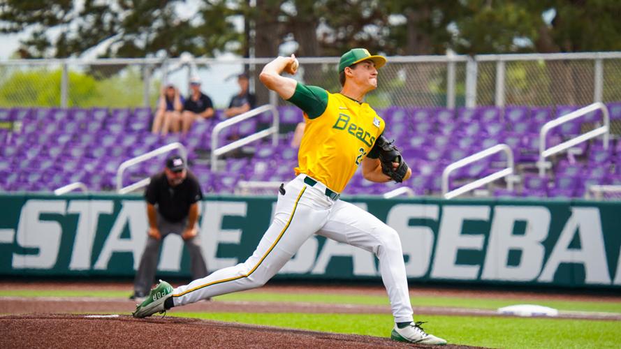 K-State Baseball comes from behind to defeat Baylor