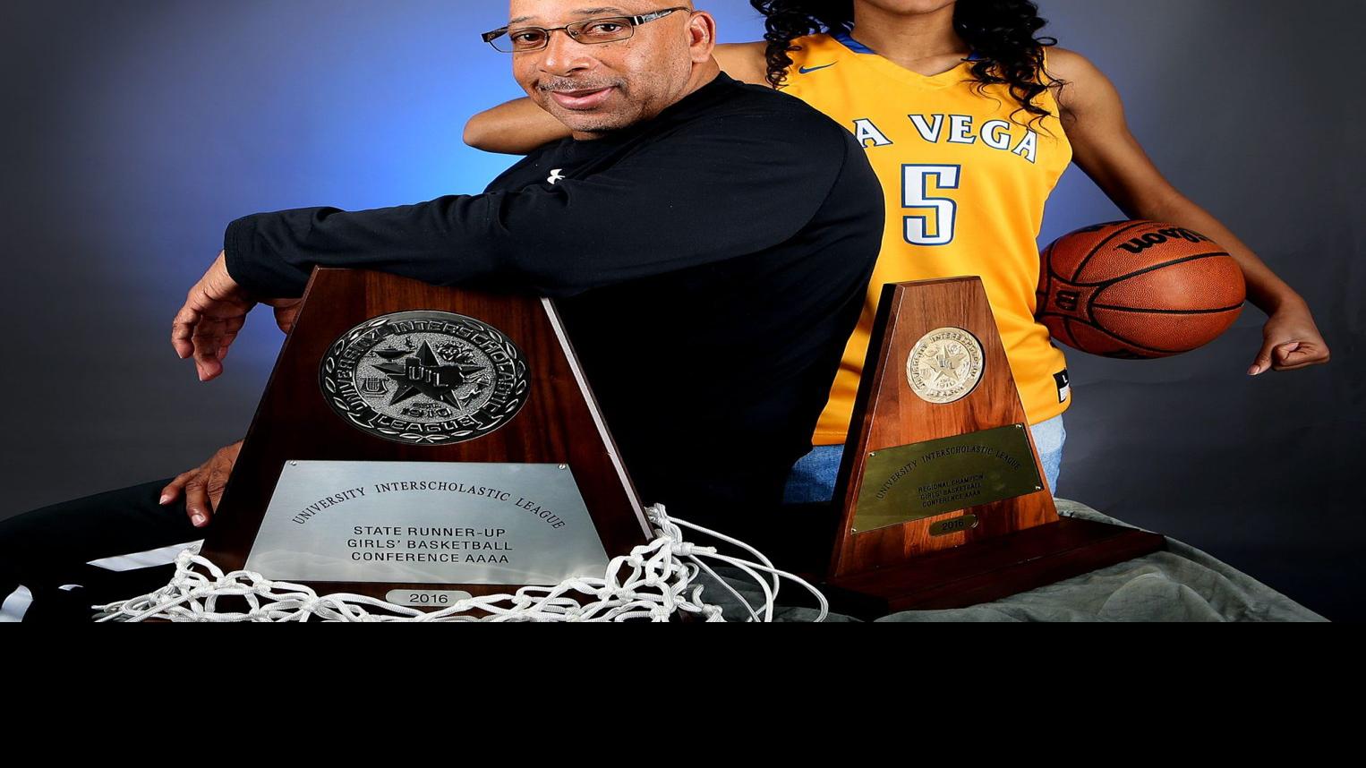 Super Centex Girls Basketball Team La Vega S Landrum Jefferson