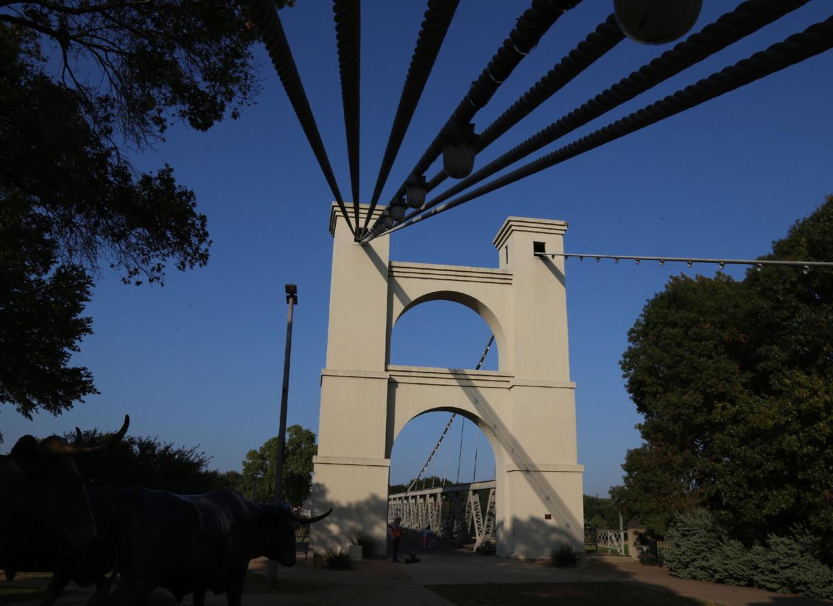 Waco Suspension Bridge renovations to start with temporary midriver