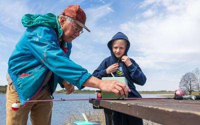 Holmes Lake Fishing, 4.6