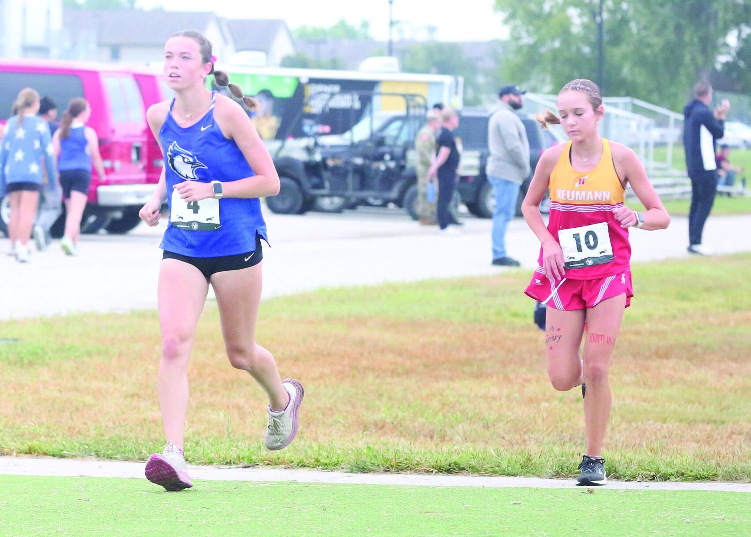 Cavaliers race to first at Bluejay Invitational
