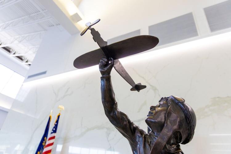 080626_Aviator_05