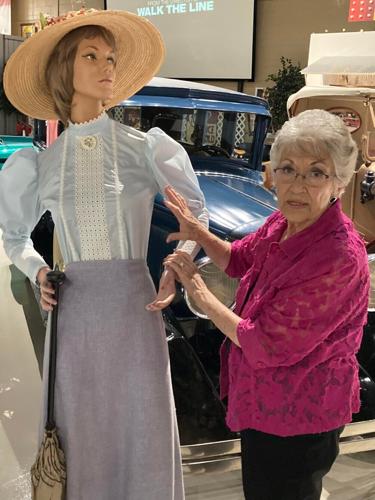 Classic Car Collection mannequin