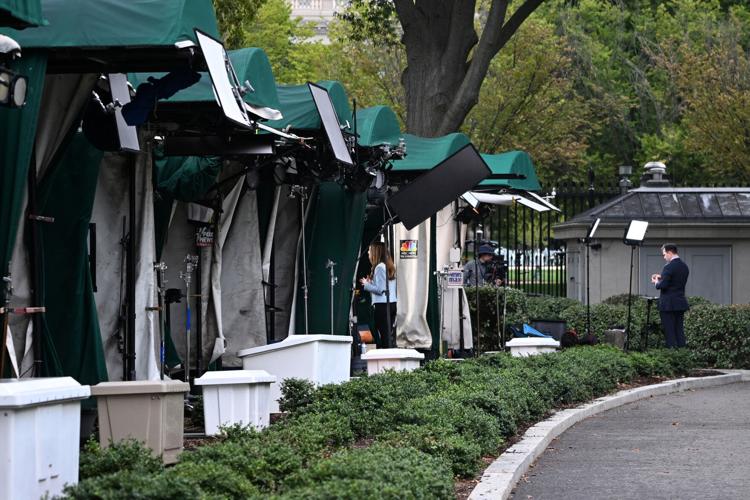Three leading U.S. news outlets announced on Sept. 21 they will go to court after being banned from the White House, as President Donald Trump claimed that media critical of his administration is a "Cancer" threatening national security.