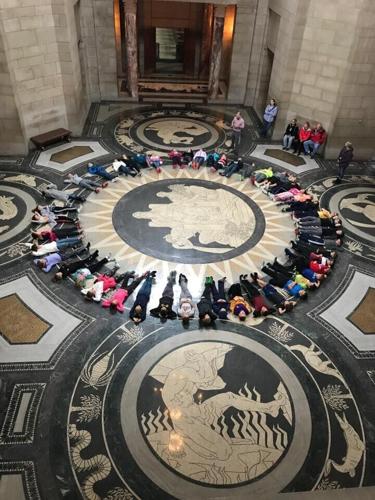 State Capitol: Floor mural
