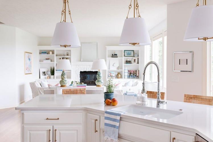 022022-owh-liv-whitehouse-p7