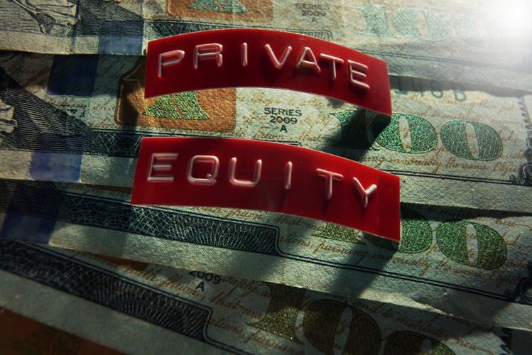 Private equity and private credit investments are causing headaches for the so-called "smart money."