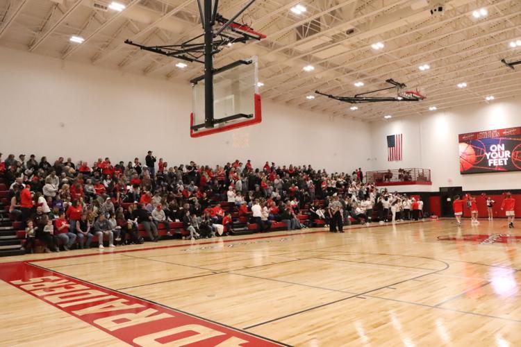 Mead gym christened on recordsetting night