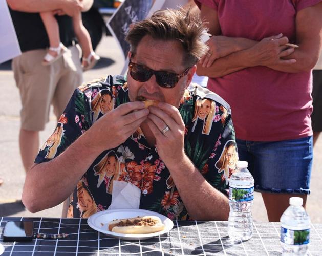 Coney Dog Eating Contest 4 (copy)