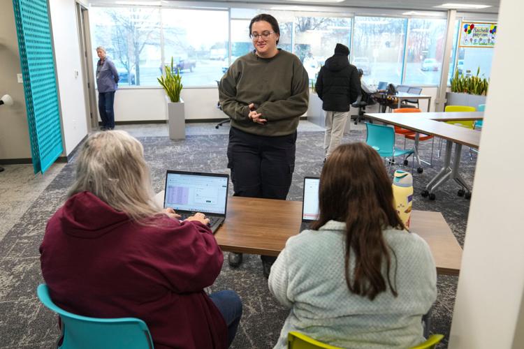 Travel Delays TSA Officers Taylor Desert