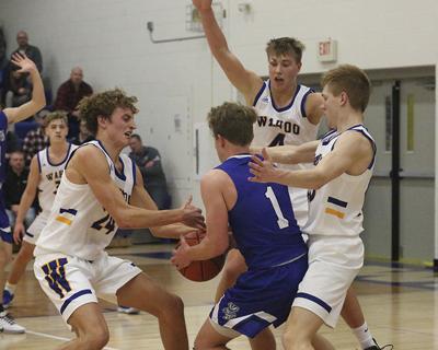 Wahoo boys basketball