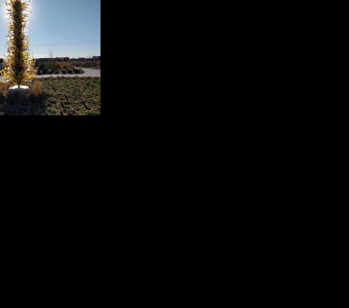 Yanney botanical garden sculpture