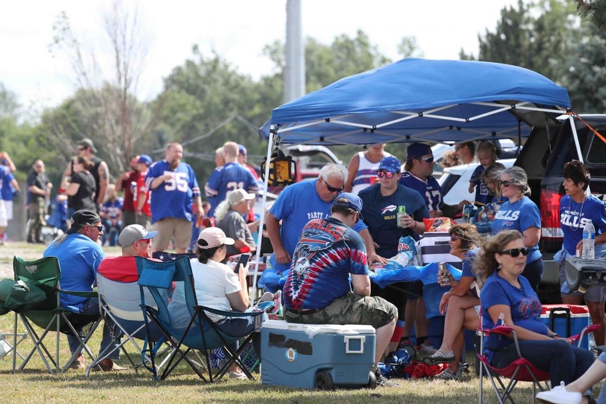 Bills Colts fans tailgate (copy)