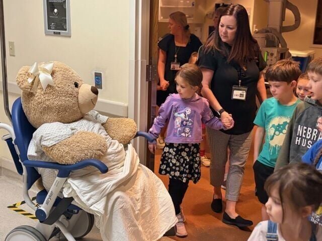 kindergarten-visit - p3 - mama bear