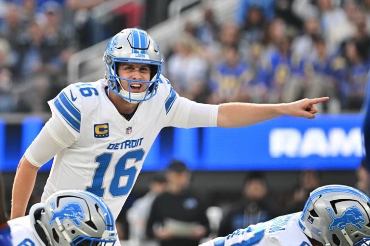 Lions Rams Football